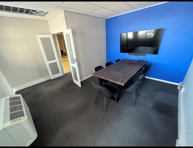 107M² OFFICE TO LET IN CENTURY CITY